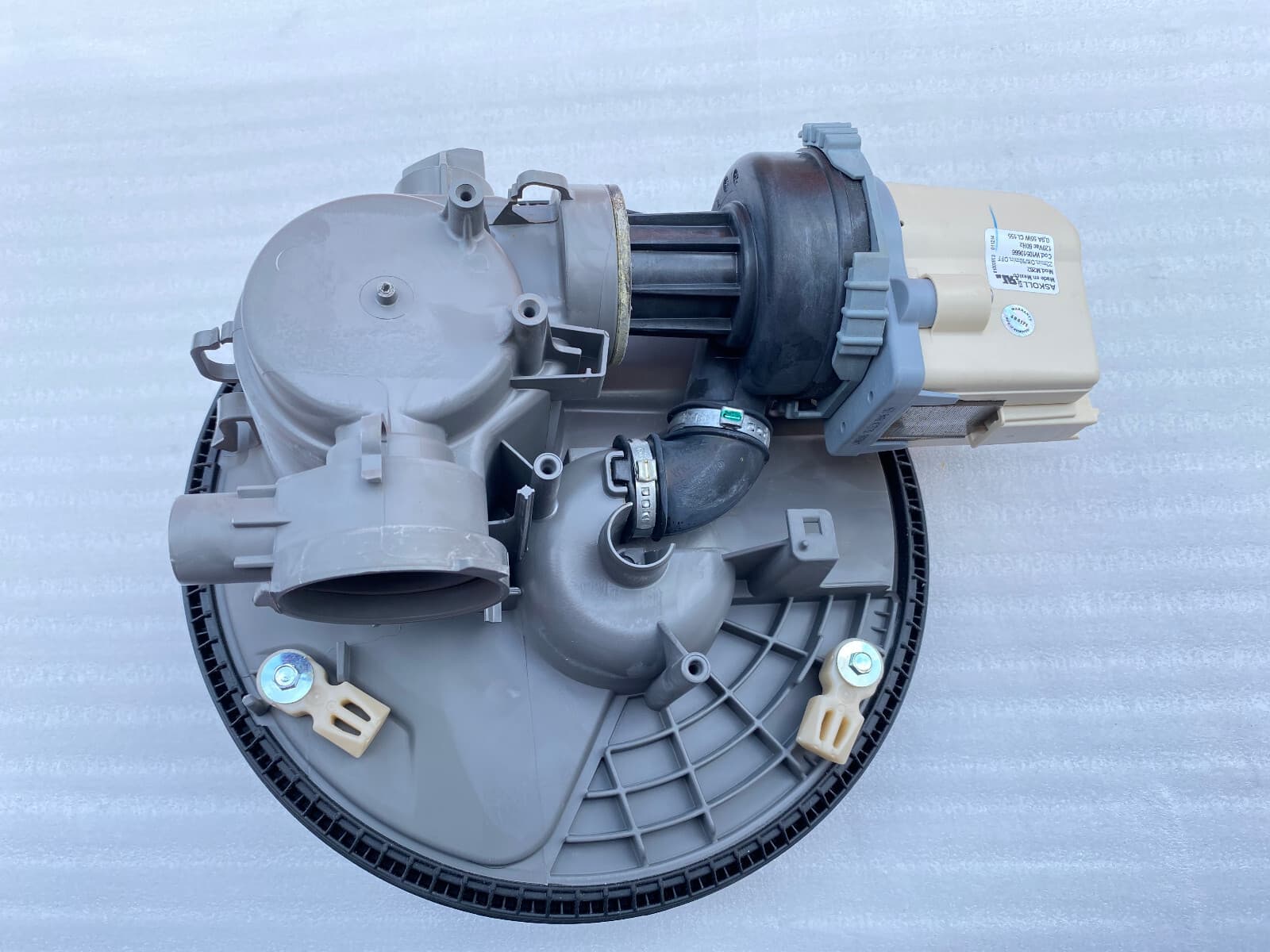 New Genuine OEM Whirlpool Dishwasher Pump and Motor Assembly W10531928