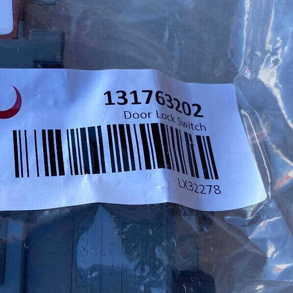 New Frigidaire Door Lock and Switch Assembly  131763202 — thumbnail 3