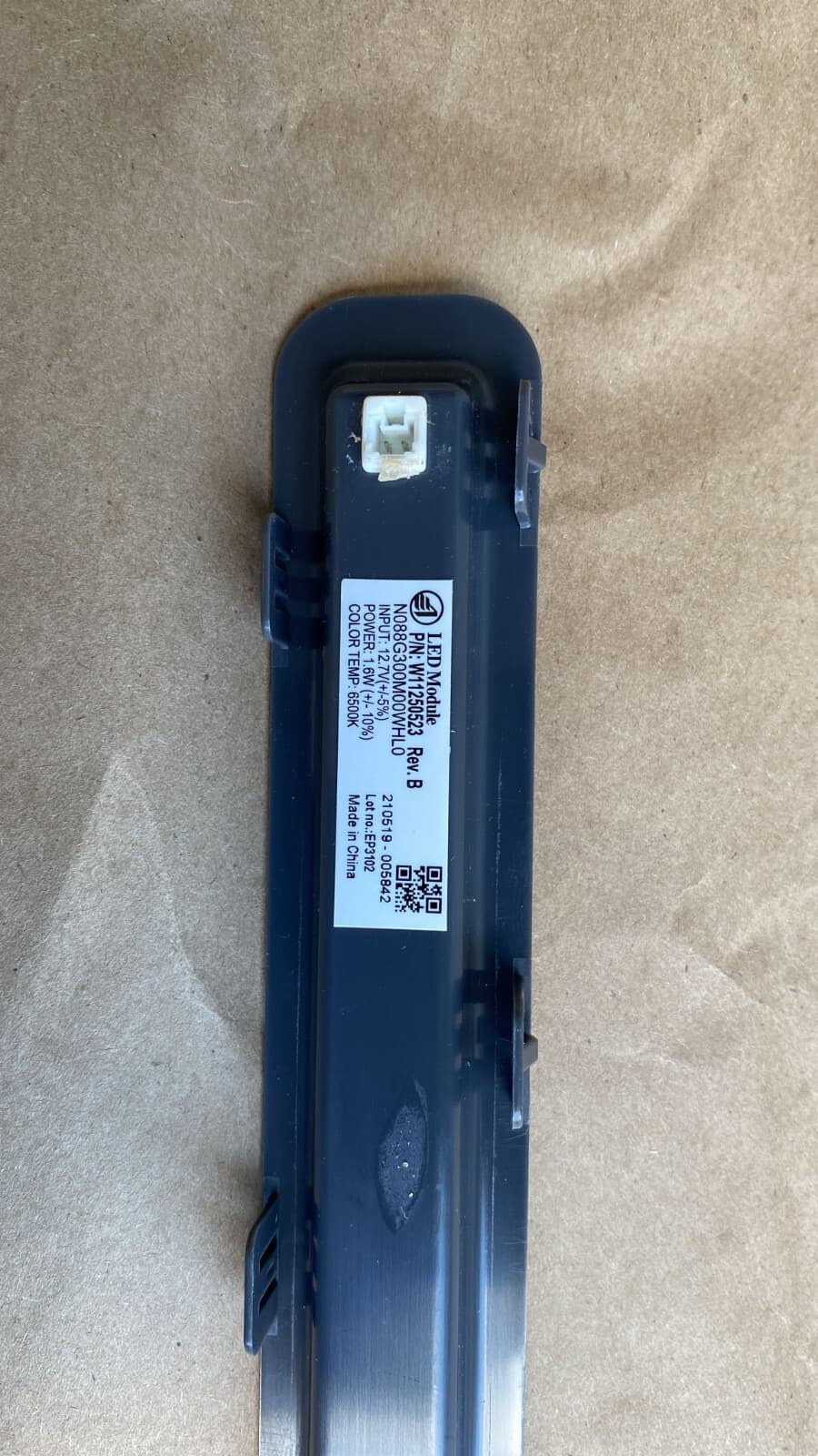 Genuine OEM Whirlpool Refrigerator Lamp-Led Side Module W11481987 — thumbnail 3