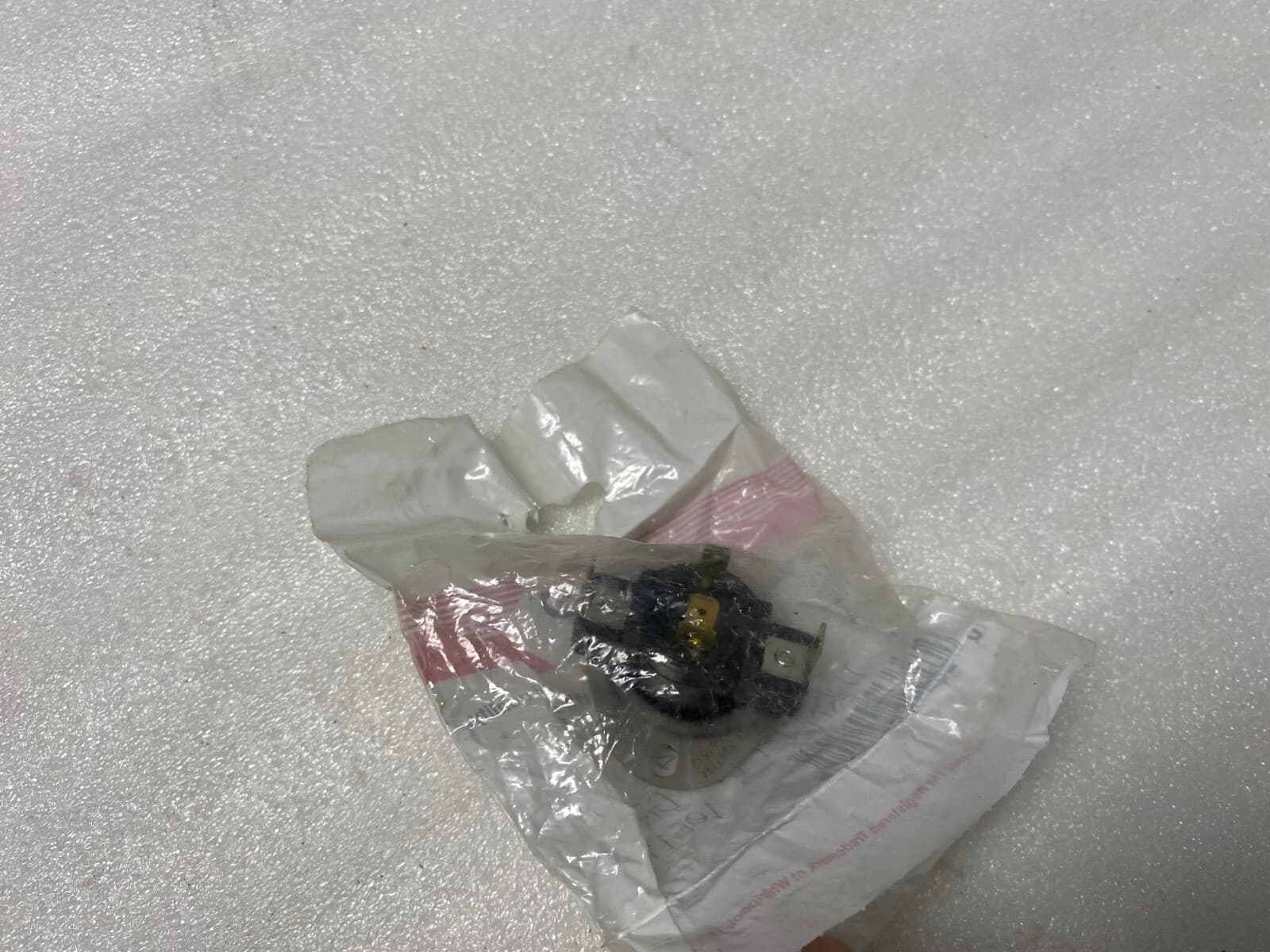 New Genuine OEM Whirlpool  Dryer Cycling Thermostat  3387134 — thumbnail 9