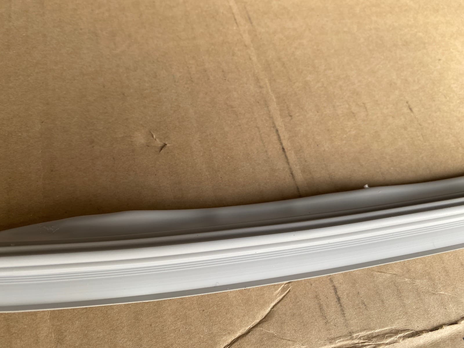 New Genuine OEM LG  Refrigerator Door Gasket  LFCS31626S/00  ADX72930461