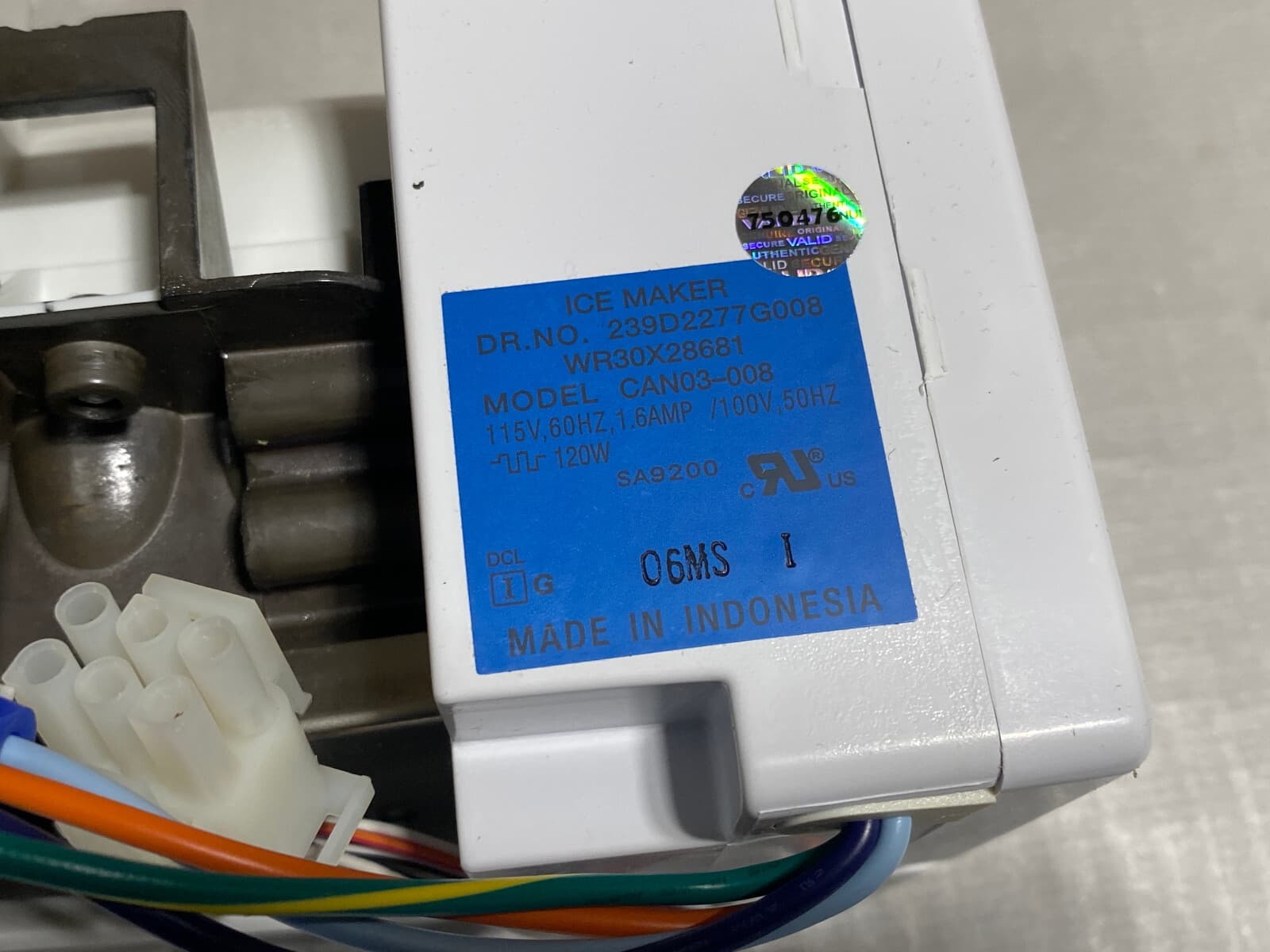 New Genuine OEM GE Refrigerator Ice Maker Assembly WR49X31524 — thumbnail 2
