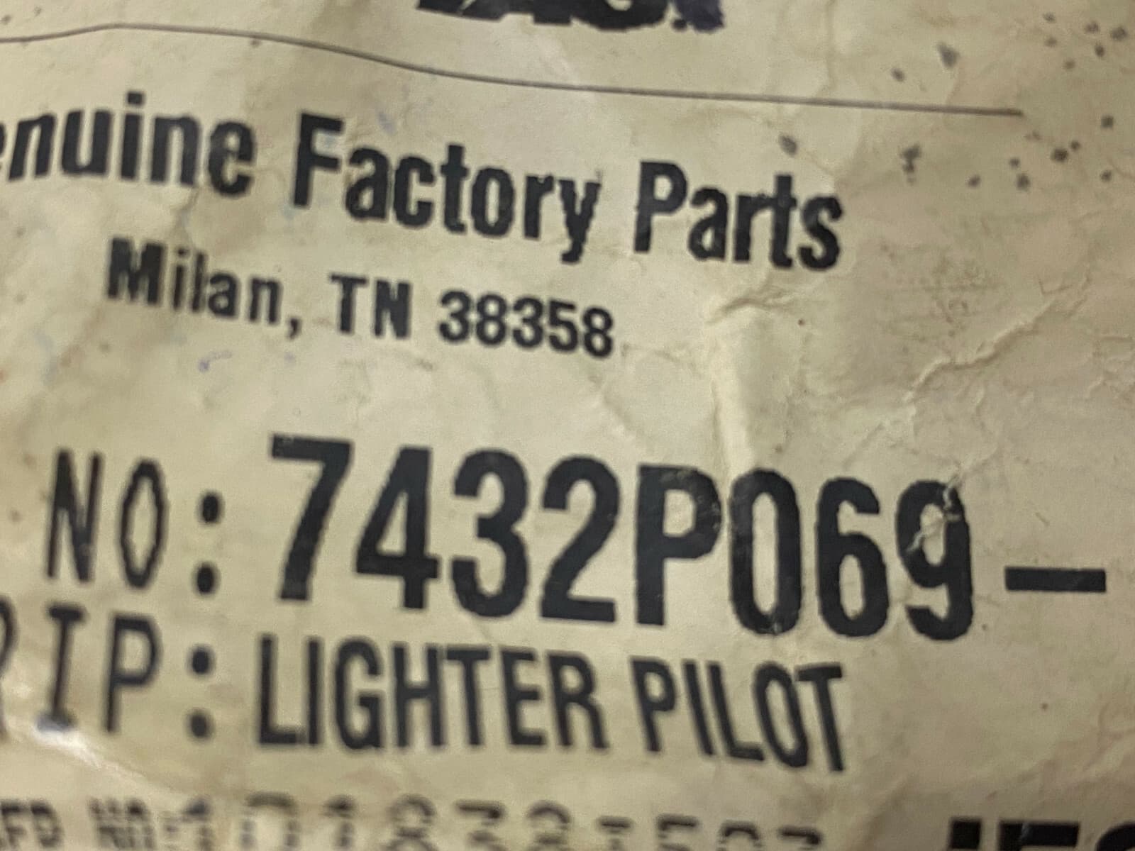 7432P069 OEM Maytag, Whirlpool Lighter Pilot NEW Genuine — thumbnail 3