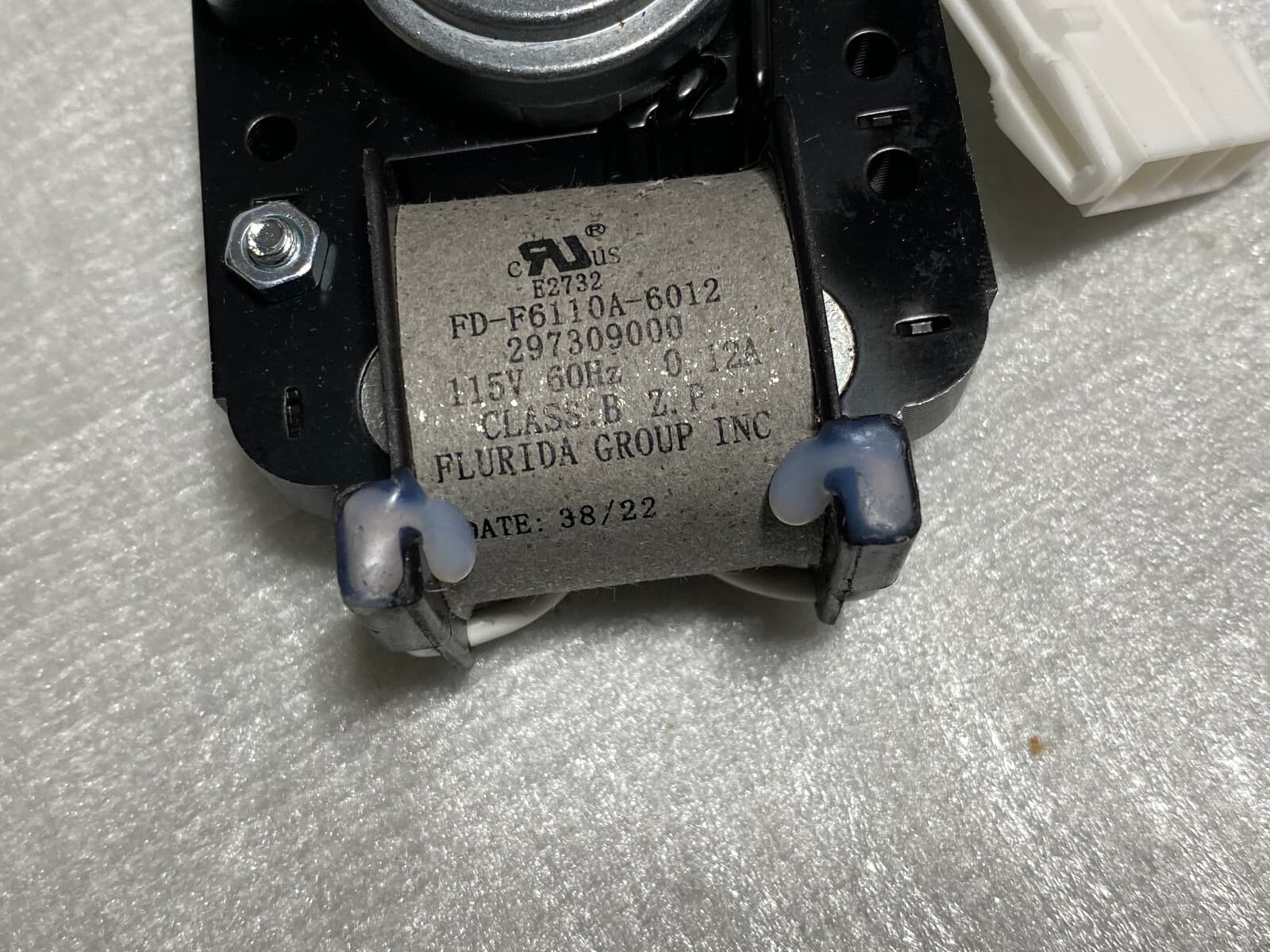 Genuine OEM Frigidaire Refrigerator Evaporator Fan Motor 2973090 — thumbnail 3