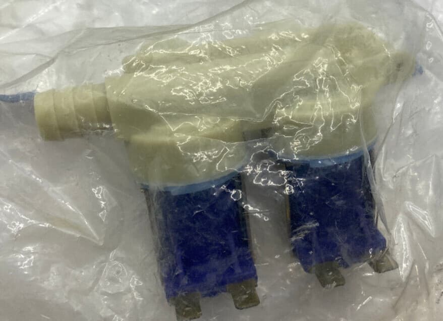 New Genuine OEM Frigidaire Washer Water Inlet Valve Assembly 134210800 — thumbnail 3
