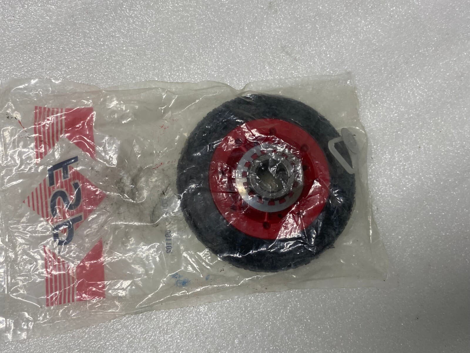 NEW Genuine OEM Whirlpool Dryer Drum Support Roller 7MLTG8234PQ1 8536974 — thumbnail 2