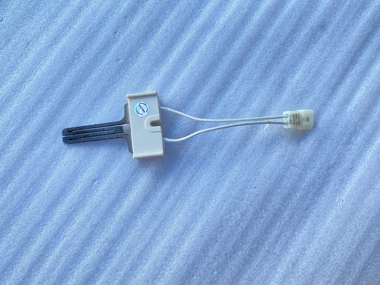 New Genuine GE Igniter WE4X750 — thumbnail 4