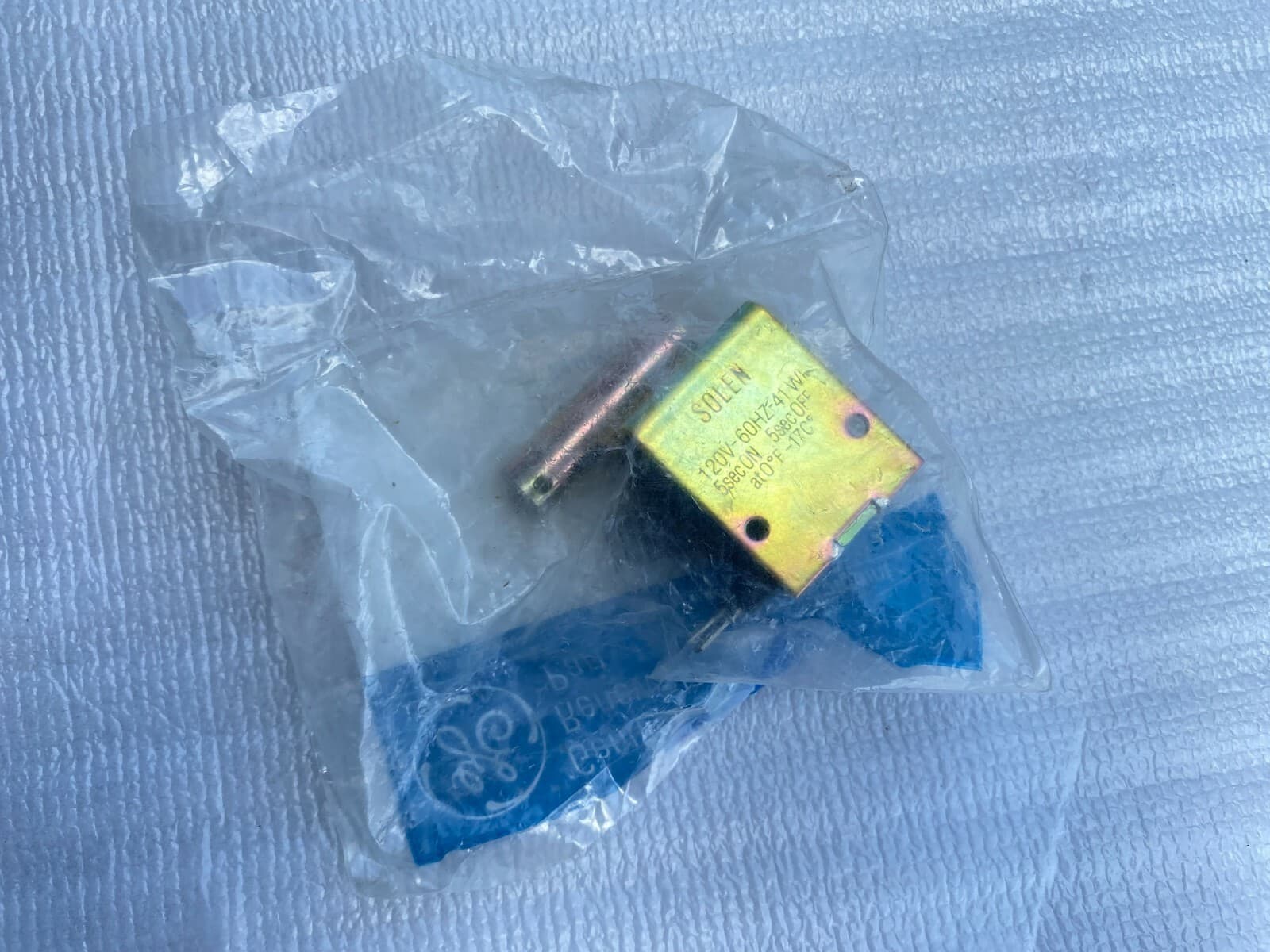 New Genuine GE Refrigerator Dispenser Solenoid WR62X58 — thumbnail 5