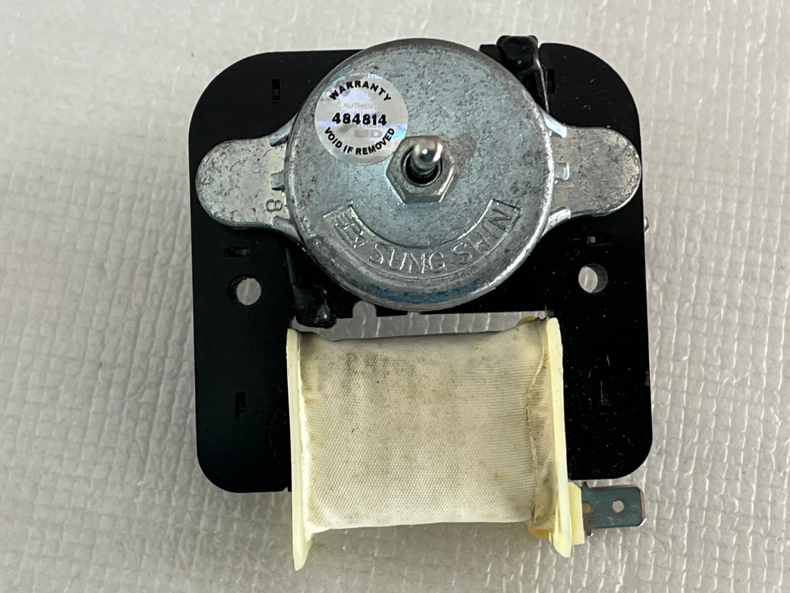 Genuine OEM Whirlpool Refrigerator Motor Evap W10188389 — thumbnail 2