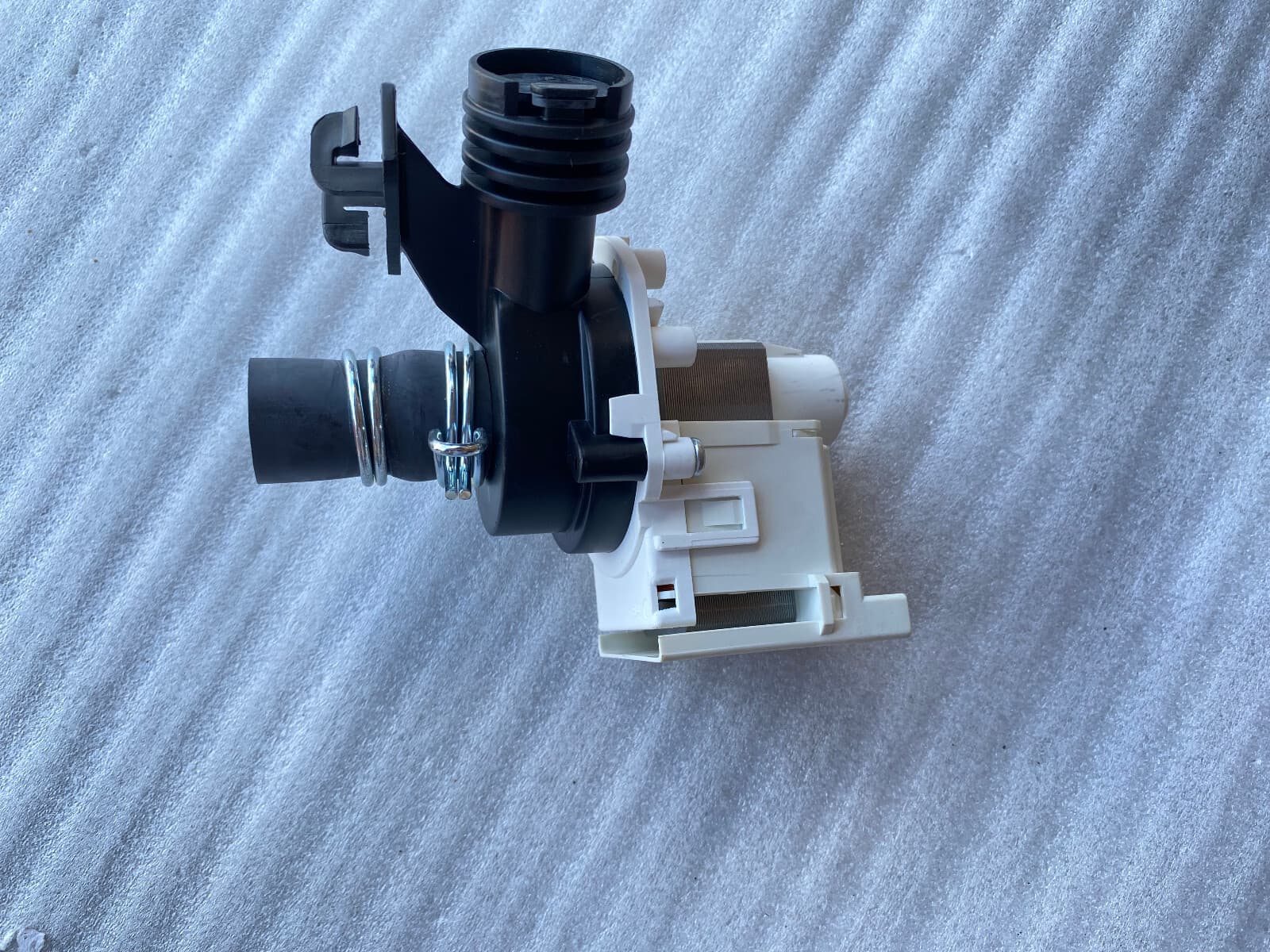 NEW Genuine Frigidaire Dishwasher Drain Pump 154580301 — thumbnail 2