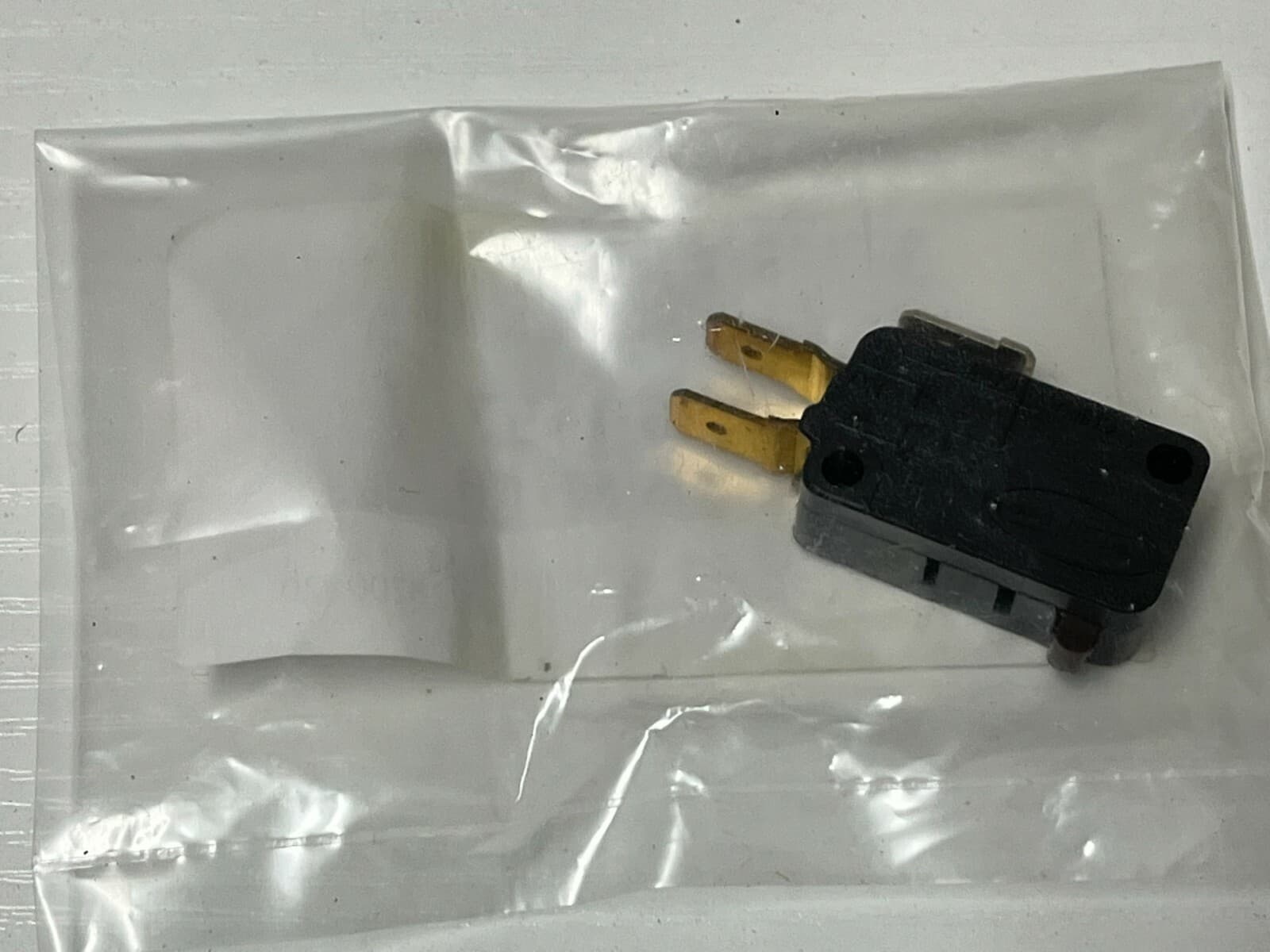 NEW Genuine OEM Whirlpool Door Switch  W10269457 — thumbnail 5