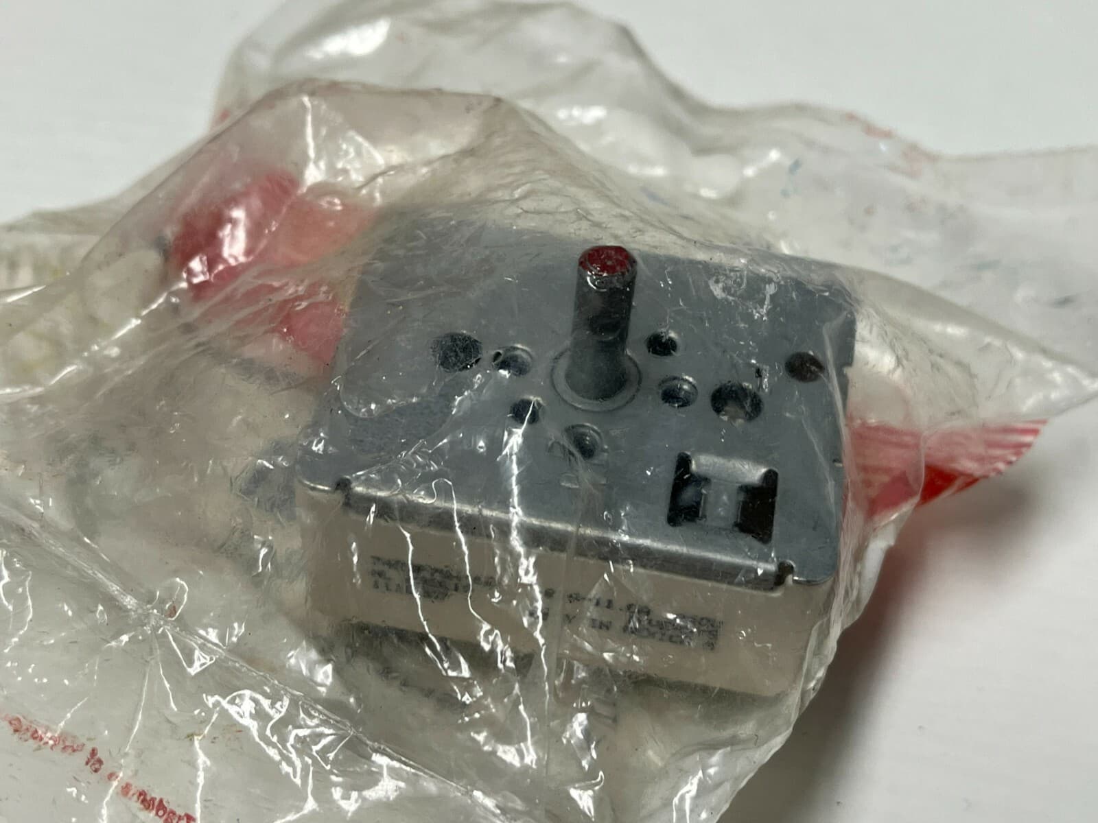 Genuine OEM Whirlpool  Switch, Infinite 74007841 — thumbnail 2