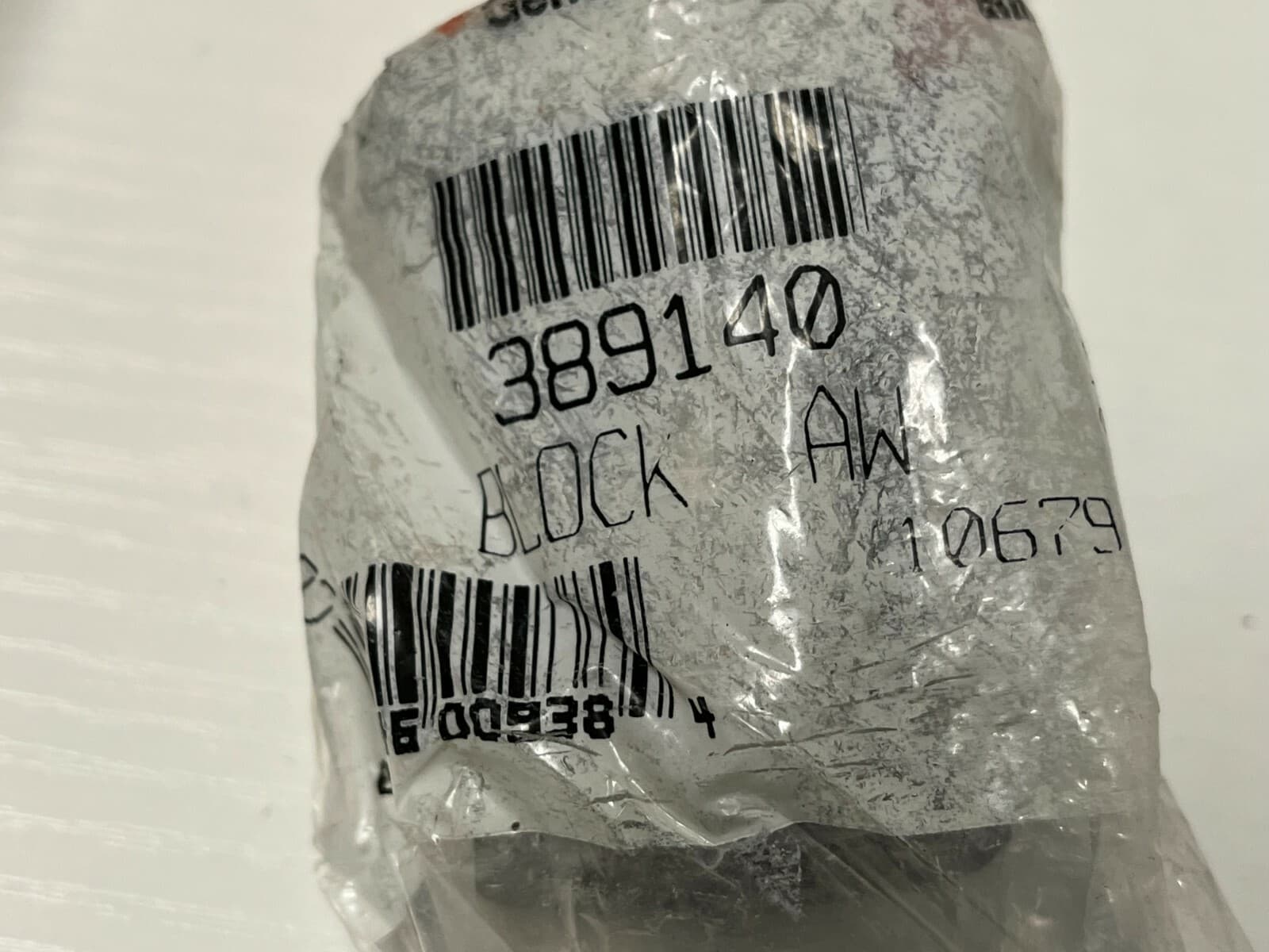 NEW Genuine OEM  Whirlpool Washer Drive Block 389140 — thumbnail 4