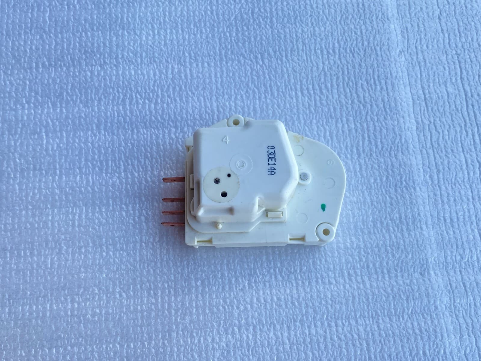 Genuine Electrolux Refrigerator Defrost Timer 215846604 — thumbnail 4