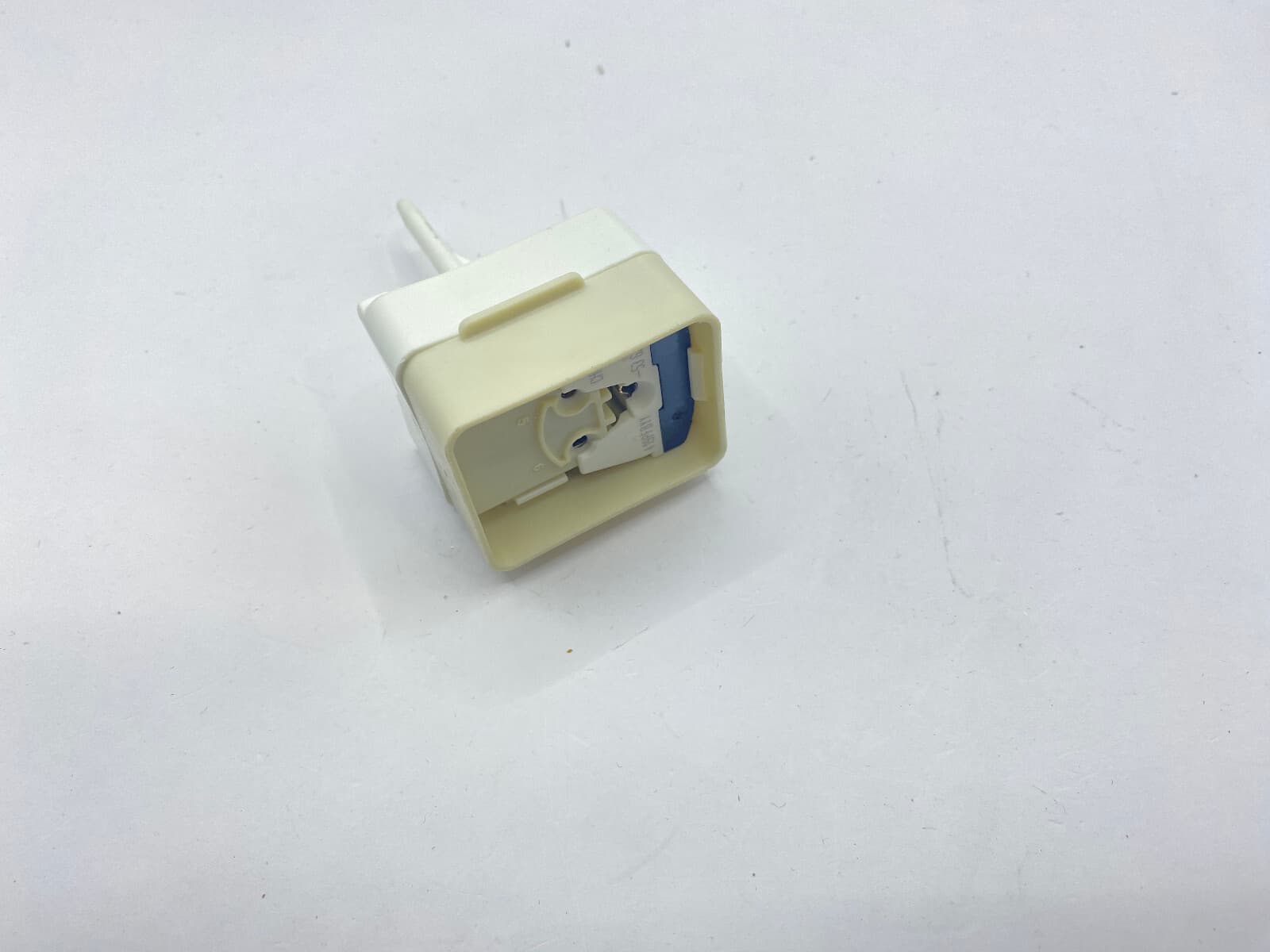 New Genuine Whirlpool  Refrigerator Compressor Overload and Start Relay 12555902 — thumbnail 3
