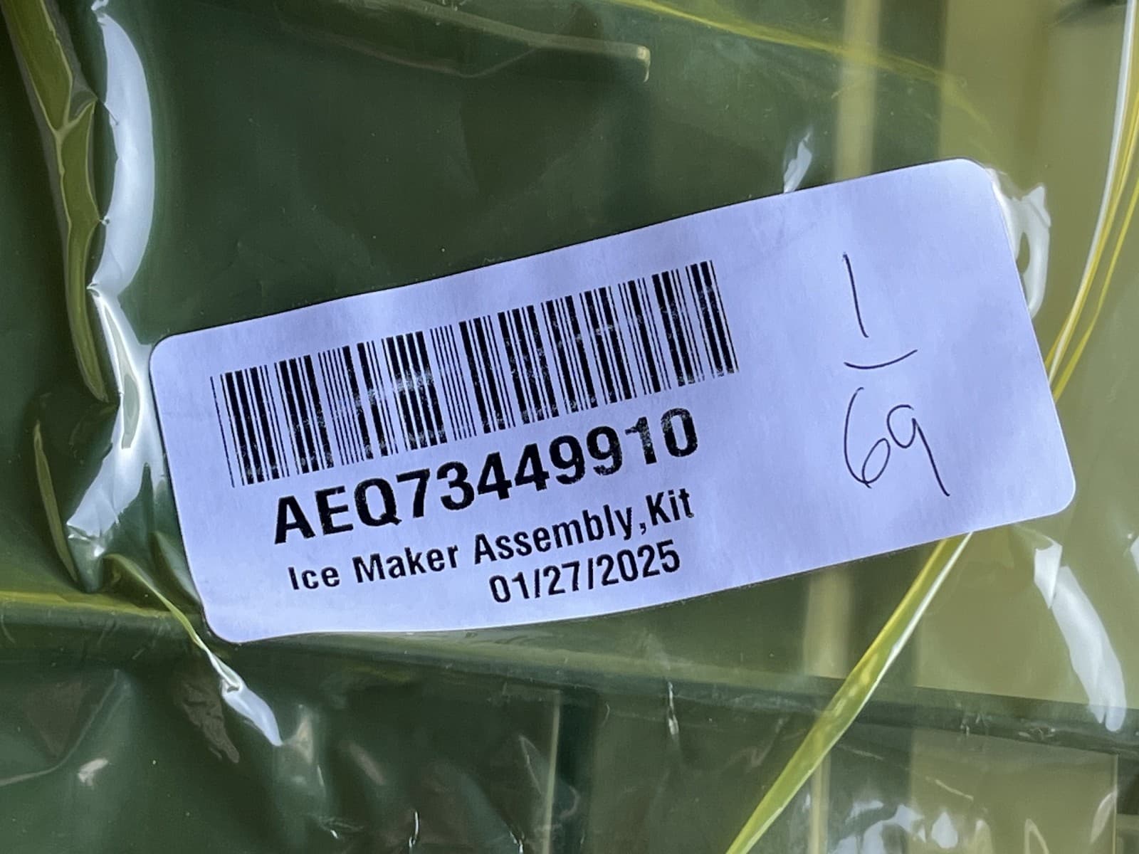 New Genuine OEM LG Refrigerator Ice Maker Kit LRSOC2306D/00 AEQ73449910 — thumbnail 6