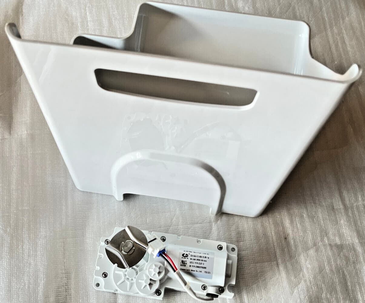 New Genuine GE Ice Bucket & Motor Kit WR49X10322