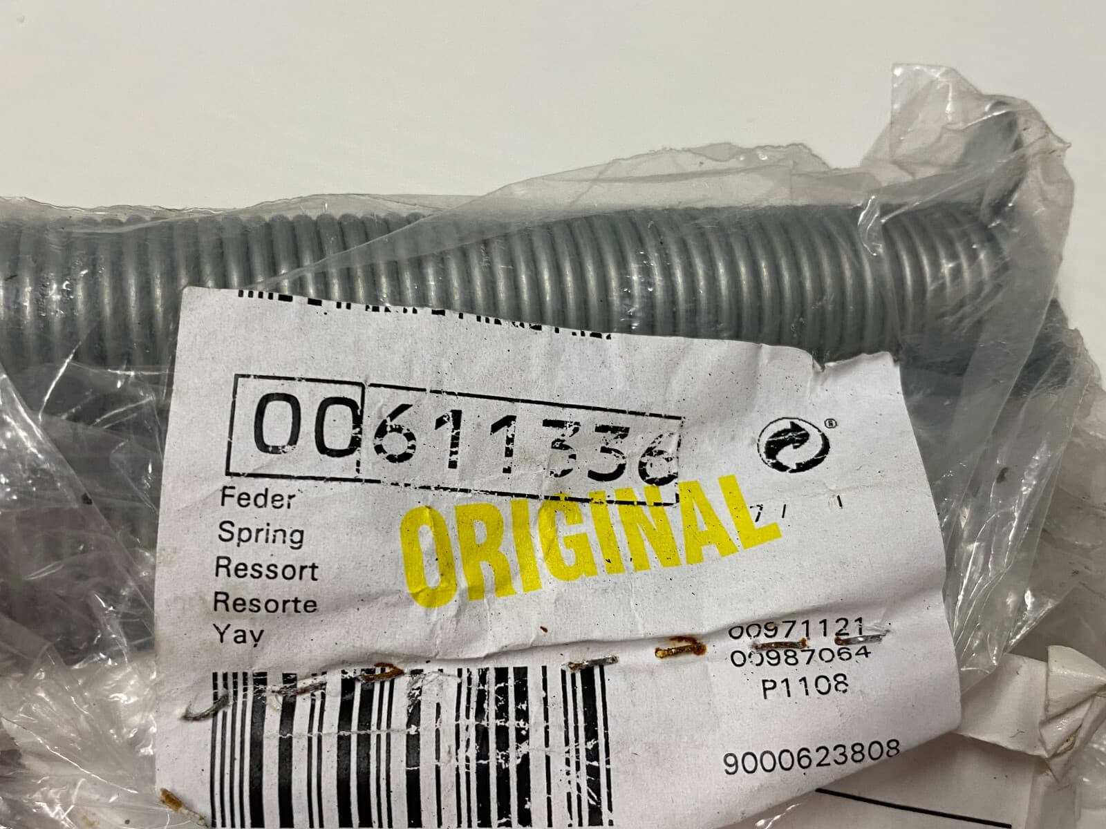 NEW Genuine OEM  Bosch Spring 00611336 — thumbnail 2