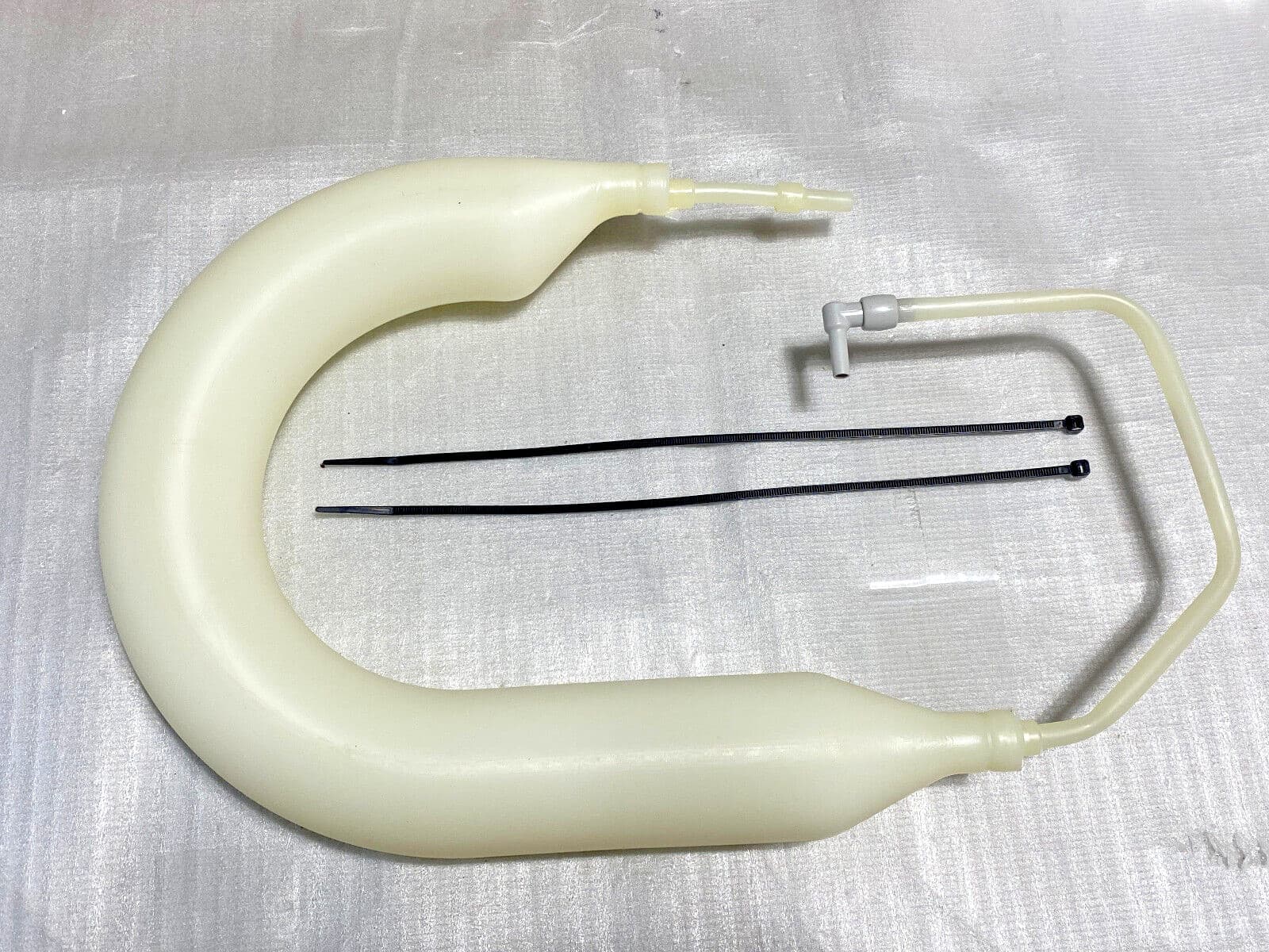 NEW Genuine OEM  Whirlpool Refrigerator Water Reservoir W11168758 — thumbnail 2