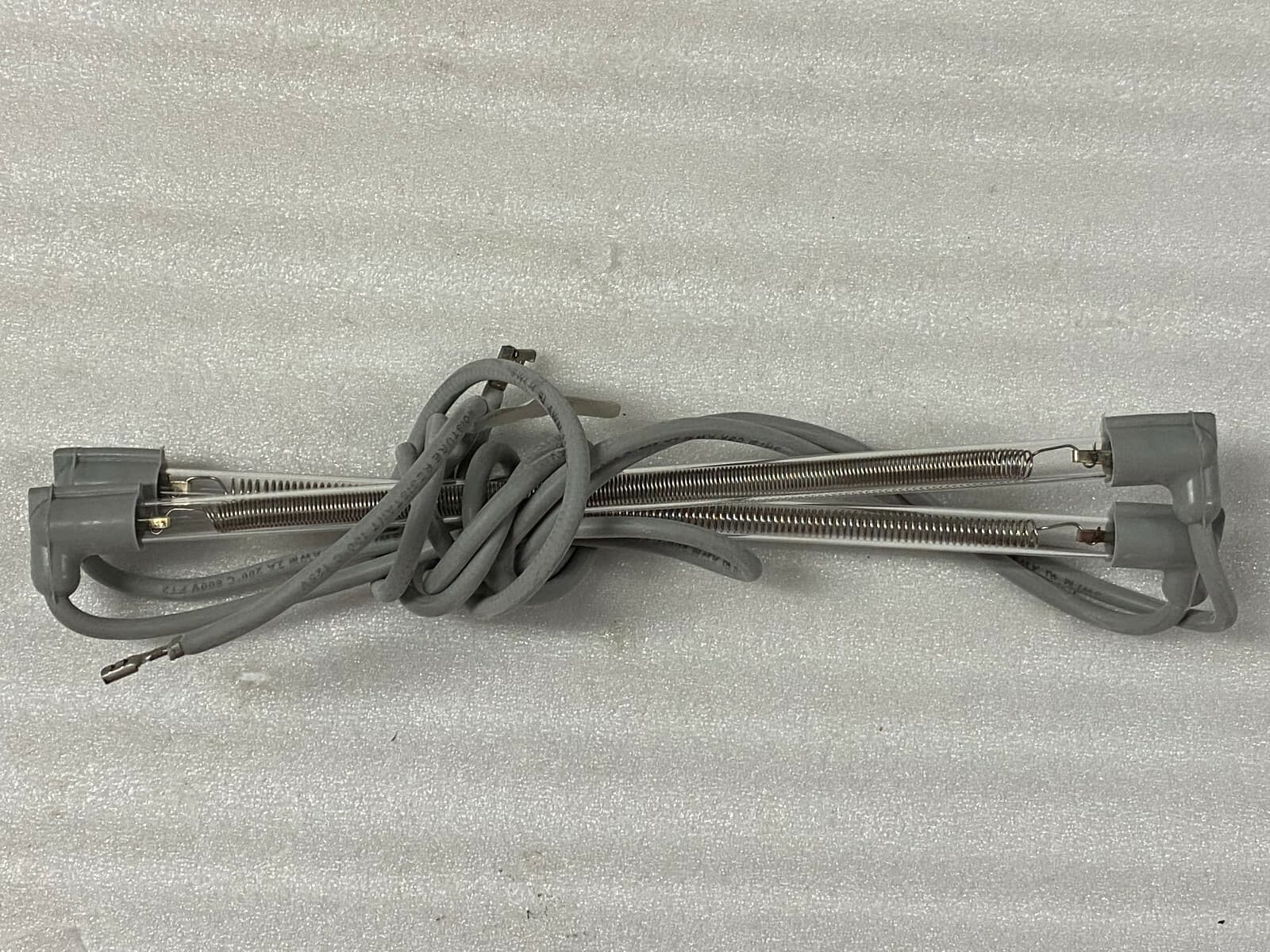 61001846  OEM Whirlpool Refrigerator Defrost Heater New Genuine — thumbnail 3