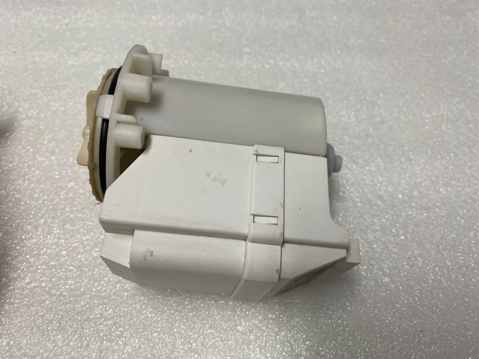 175D3834P001  OEM GE Washer Pump — thumbnail 2