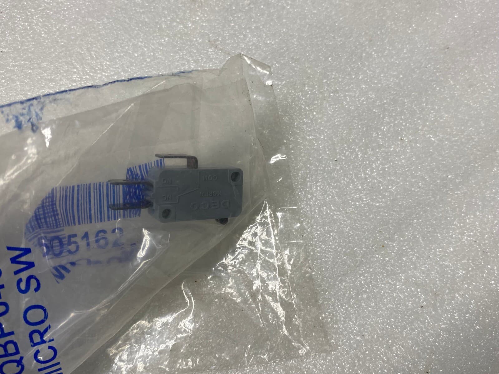 Pro MICRO Switch 28QBP0496 — thumbnail 2