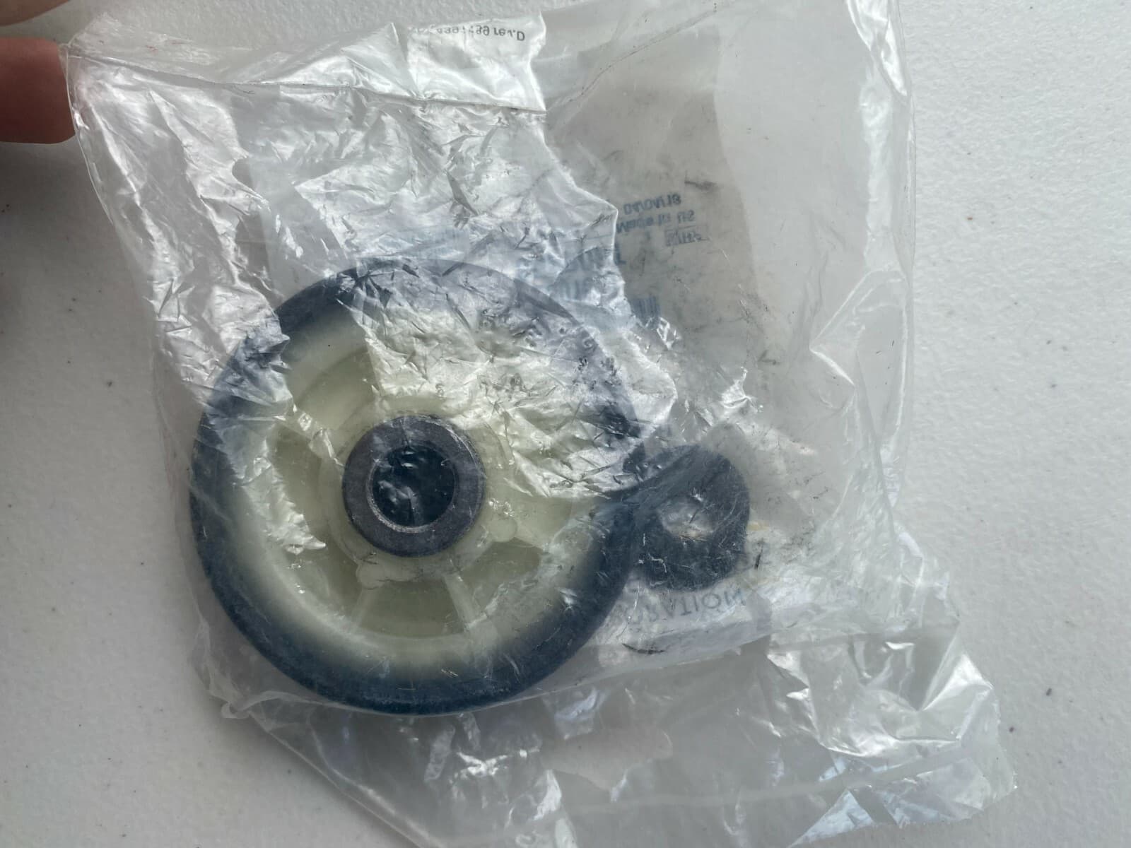 NEW Genuine OEM  Whirlpool Dryer Drum Support Roller MDG6800AW 12001541 — thumbnail 5