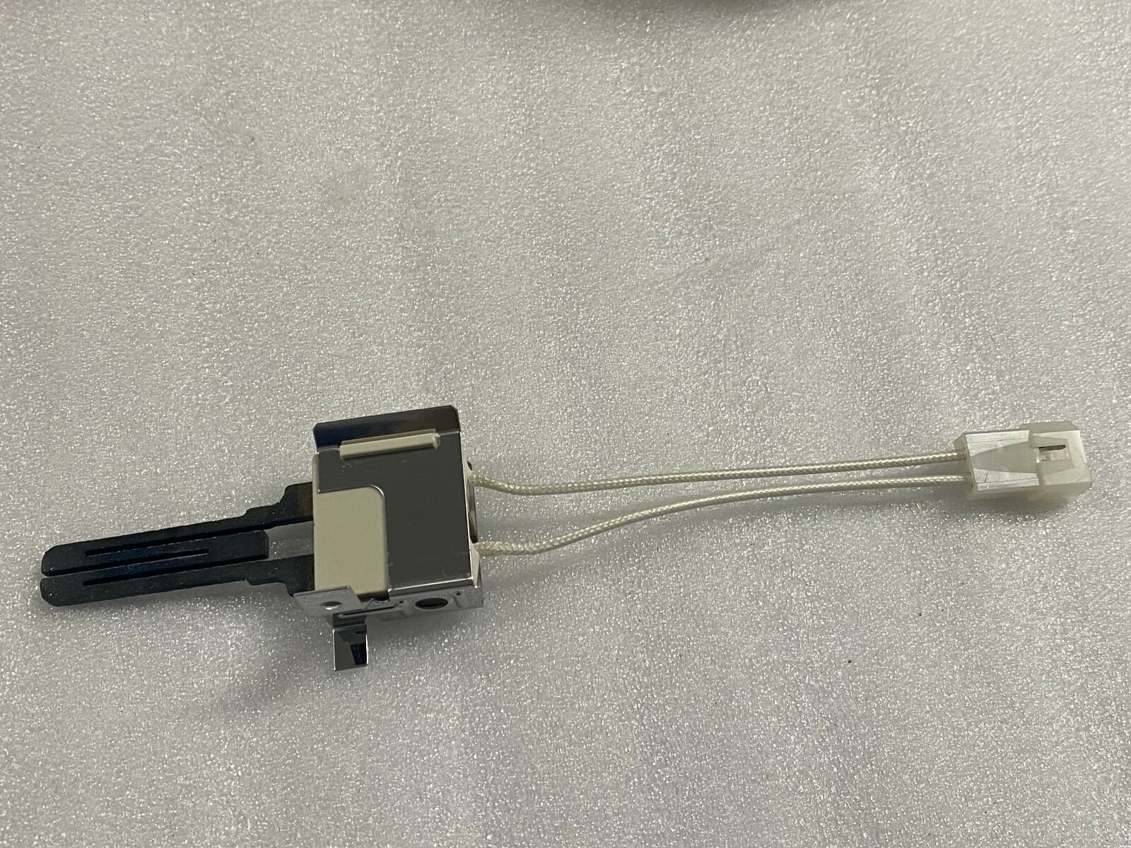 Genuine OEM Whirlpool Dryer Burner Igniter 510184P — thumbnail 4