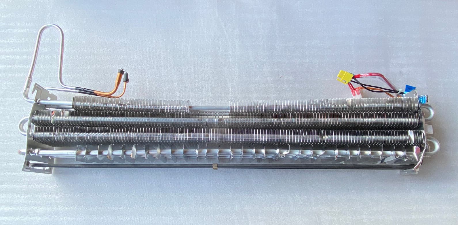 New Genuine LG  Evaporator Assembly ADL73683318 — thumbnail 2