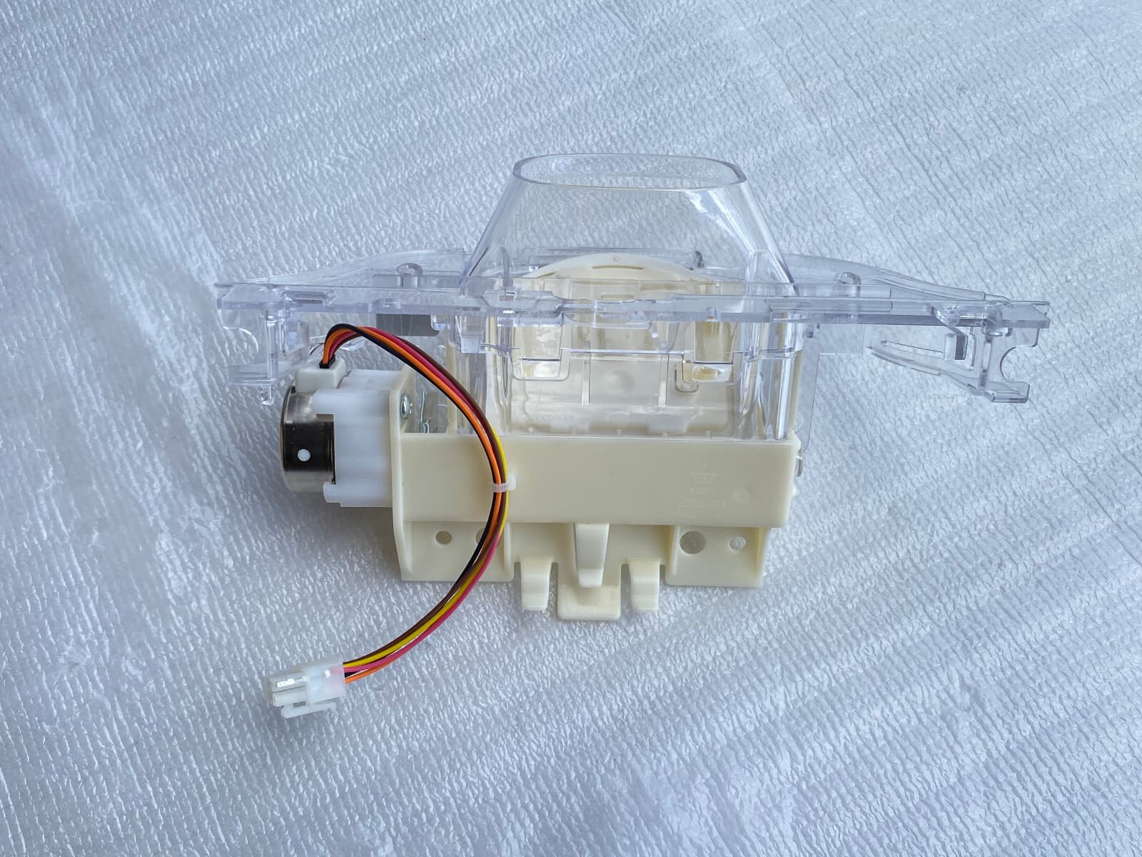 New Genuine Whirlpool KitchenAid Refrigerator Separator Assy- Door-Ice W10919724 — thumbnail 3