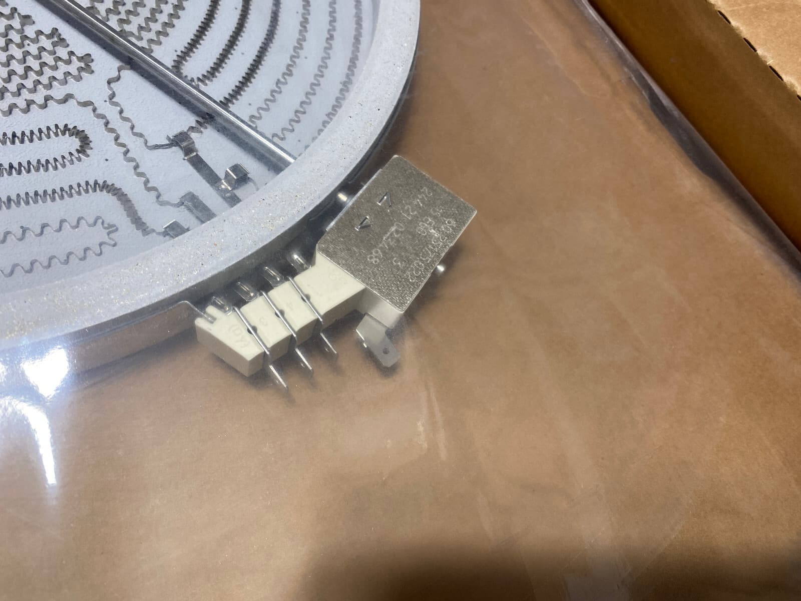New Genuine OEM GE Range Triple Radiant Surface Element 12 in WB30T10096 — thumbnail 4