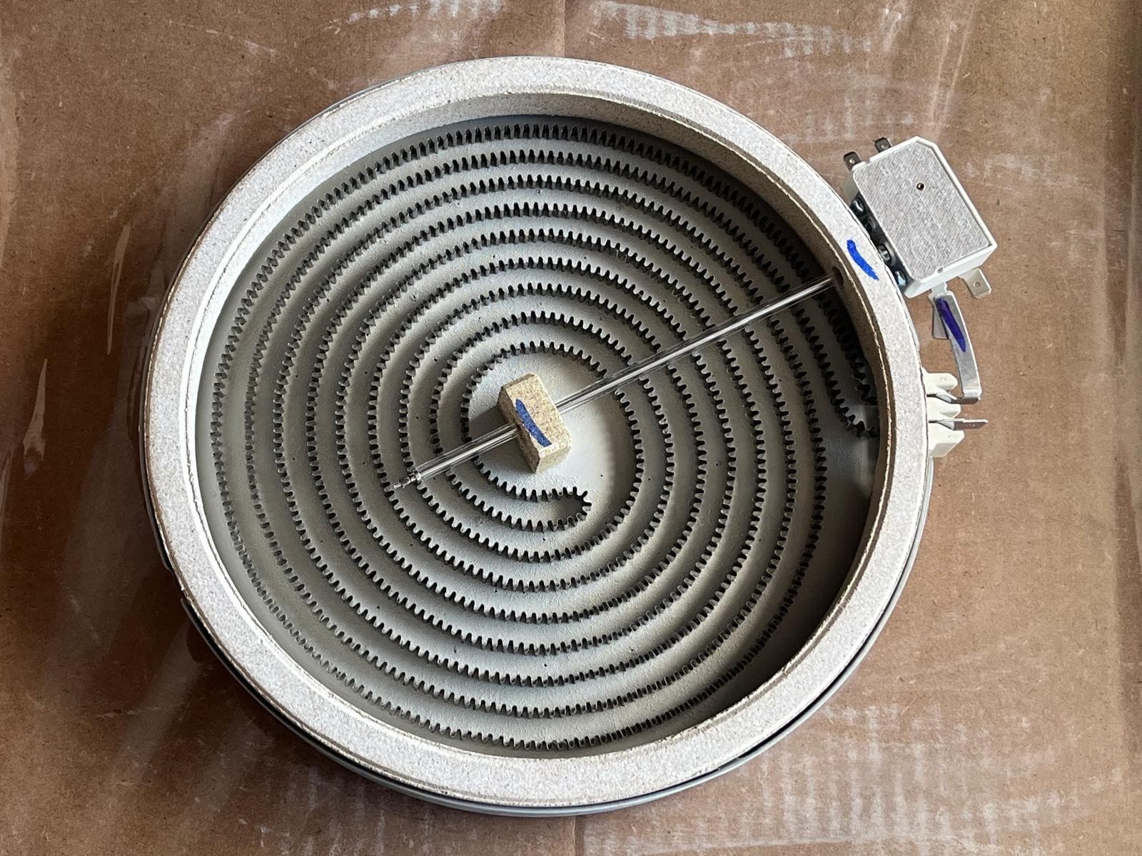 WB30T10136 OEM GE Radiant Surface Element  8" New Genuine