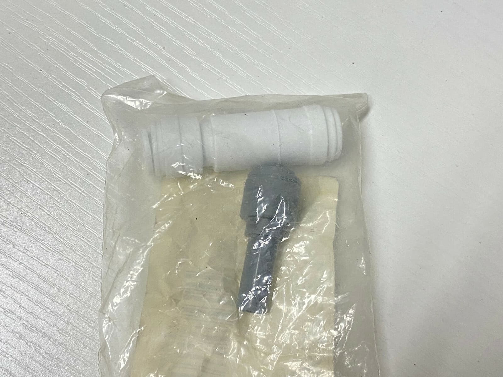New Genuine OEM Bosch Valve 00631321