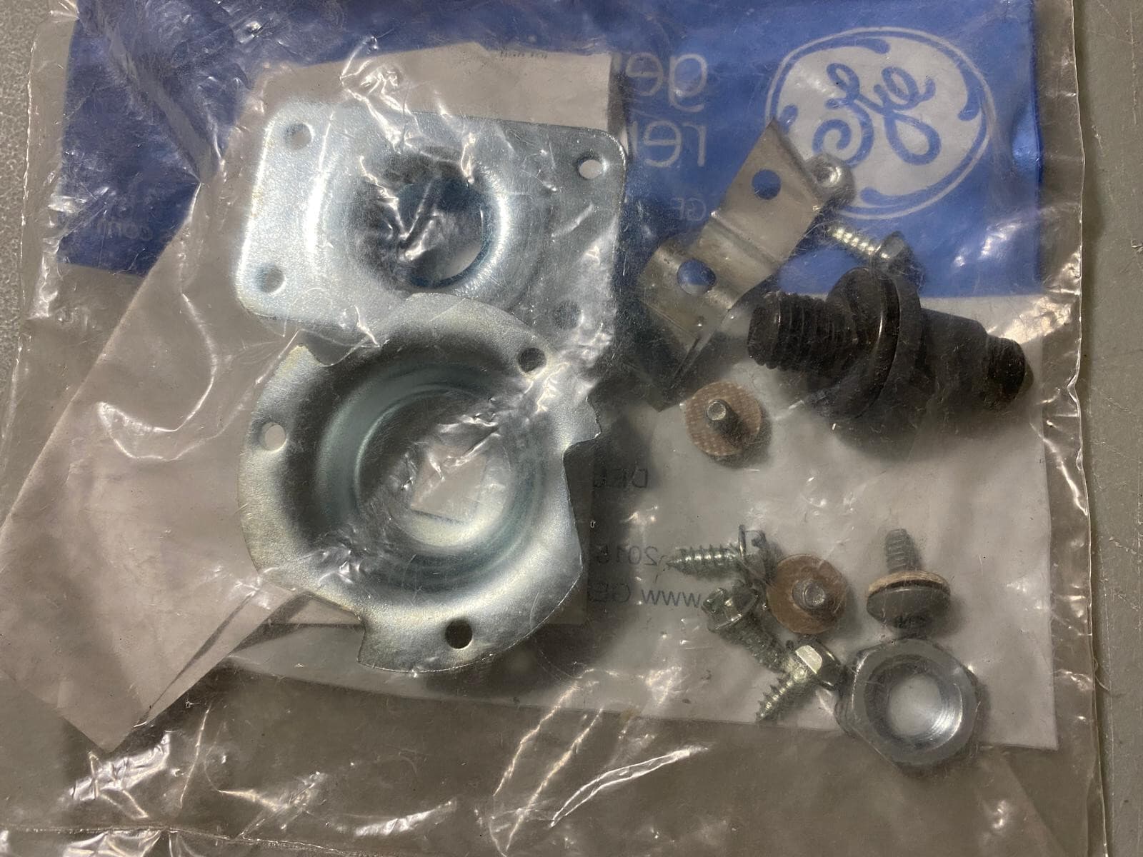 New Genuine OEM GE Dryer Drum Bearing Kit WE25X205