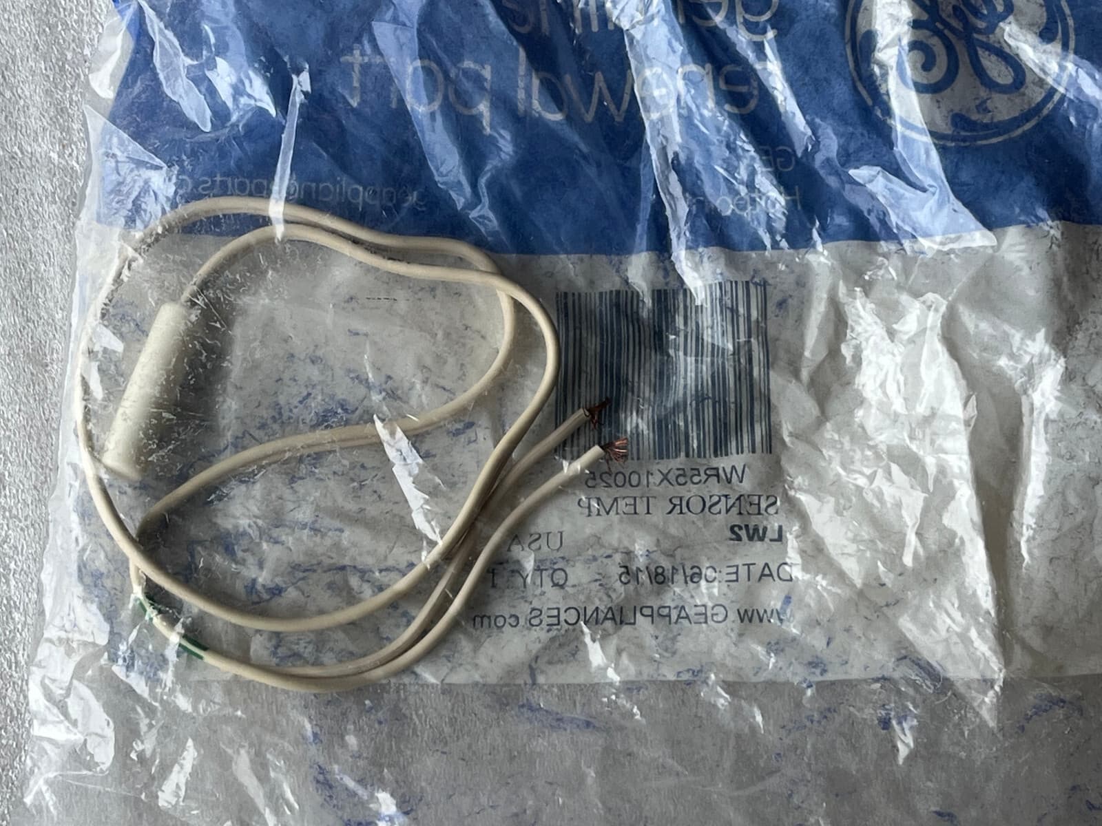 WR55X10025  New Genuine GE Refrigerator Temperature Sensor — thumbnail 16