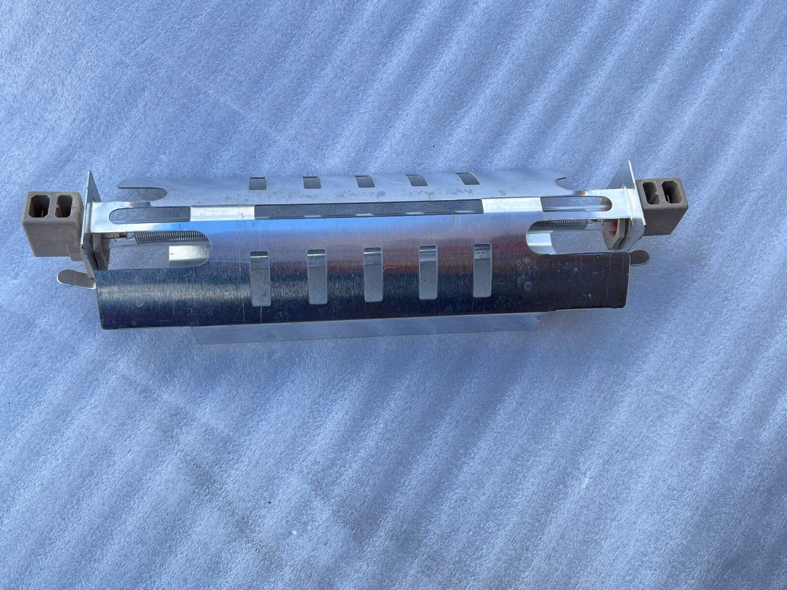 WR51X10053  Genuine GE Defrost Heater — thumbnail 2